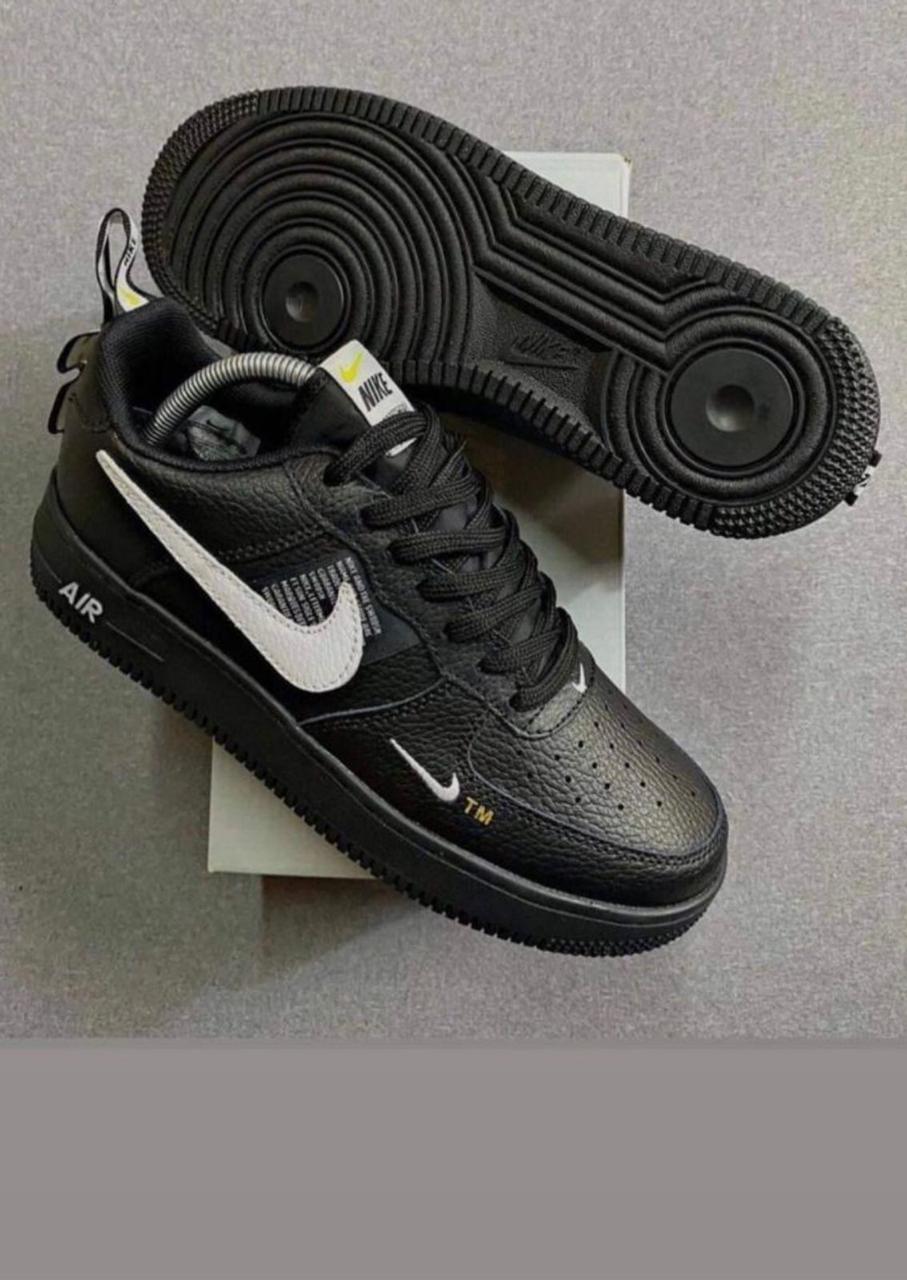 Nike Air Force 1 Negro/Blanco