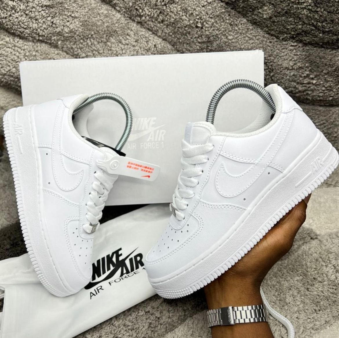 NIKE AIR FORCE ONE